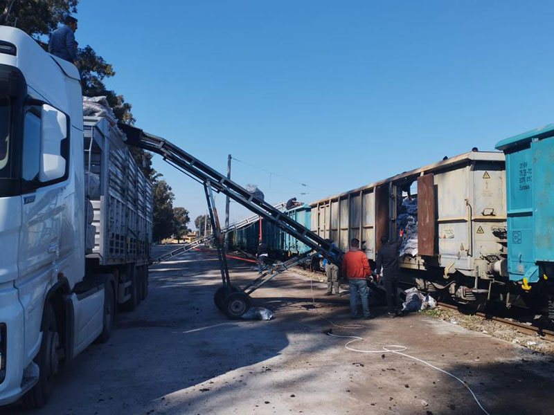 2tdbkk DEPREM BÖLGESİNE KATAR KATAR KÖMÜR VE YAŞAM MALZEMESİ GÖNDERİLDİ