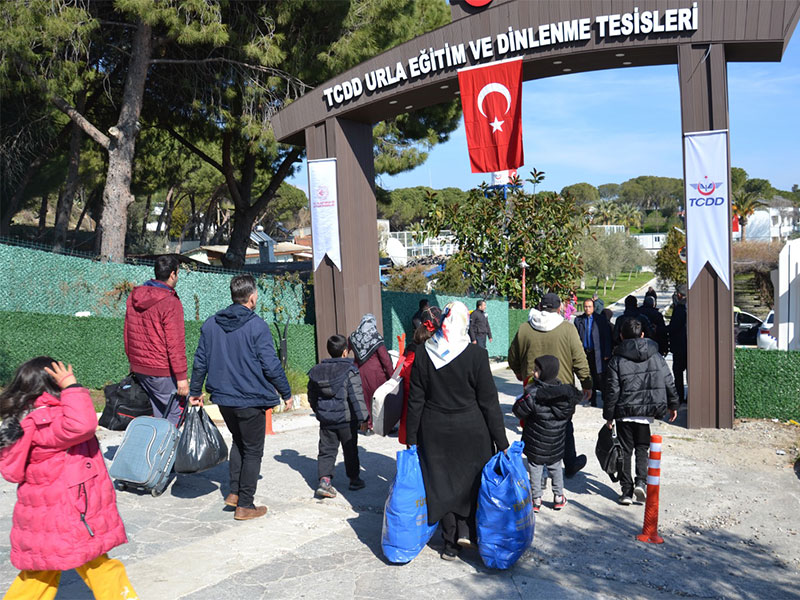 4tkda TCDD TESİSLERİ KAPILARINI DEPREMZEDELERE AÇTI